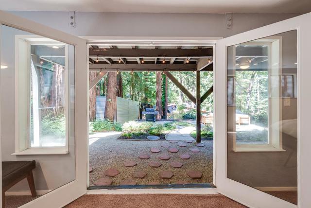 620 Knoll Way, Felton CA: https://media.crmls.org/mediaz/9dab35ab-592a-4080-a5a4-6f5b7abcfec9.jpg