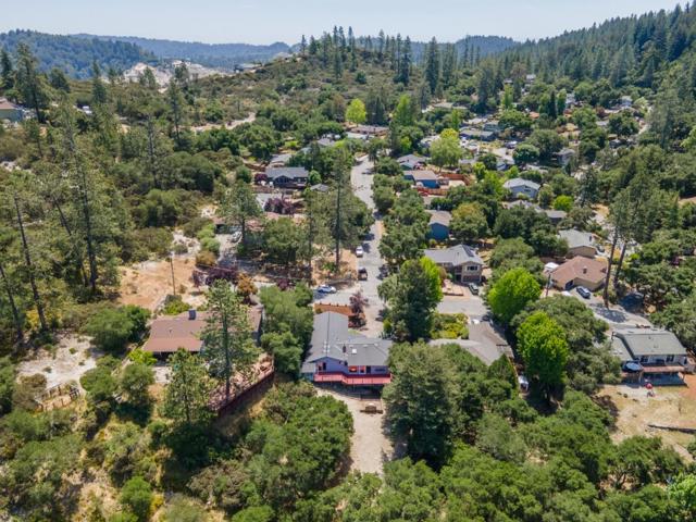 155 Stanford Drive, Ben Lomond CA: https://media.crmls.org/mediaz/9dac85ad-9aeb-4dfc-b6ec-40524f538c26.jpg