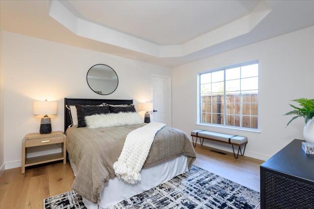18 Melvin Henry Court, Redwood City CA: https://media.crmls.org/mediaz/9dad4433-fb25-4350-866d-a37e9148a16c.jpg