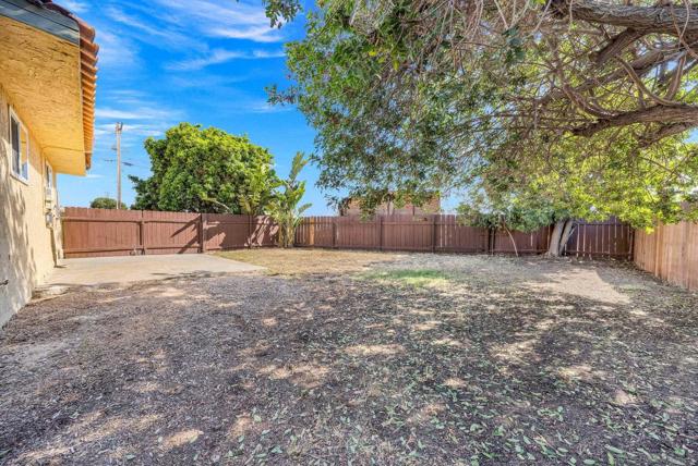 1660 Sycamore Dr., Chula Vista CA: https://media.crmls.org/mediaz/9dad5343-215d-41a6-8719-98c83563b277.jpg