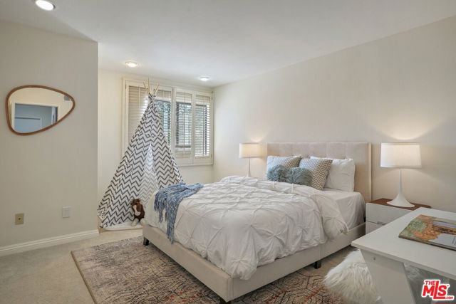 2644 Basil Lane, Los Angeles CA: https://media.crmls.org/mediaz/9dad7fd7-56dd-4d04-bd33-45fe78d299f5.jpg