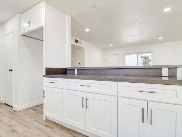 45530 Del Rey Avenue, Indio CA: https://media.crmls.org/mediaz/9dad97f7-20a1-4eb2-8184-fff99818d0b7.jpg
