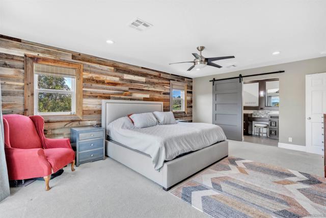 12845 Golden Way, Poway CA: https://media.crmls.org/mediaz/9dad9964-d203-472d-90e7-89002333dad3.jpg