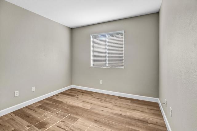 Image 22 of 38 For 10292 Wateridge Circle 253