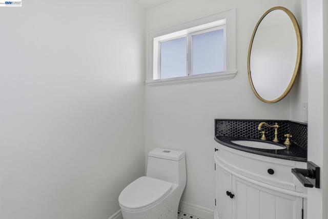 Image 27 of 39 For 7574 Birkdale Dr