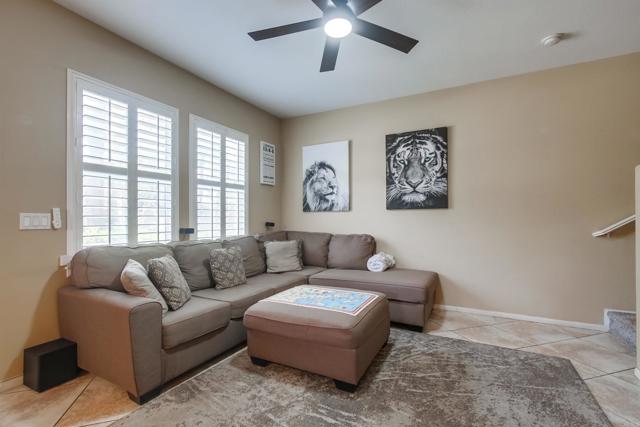 Detail Gallery Image 5 of 57 For 2174 Desert Hare Ct #105,  Chula Vista,  CA 91915 - 3 Beds | 2/1 Baths