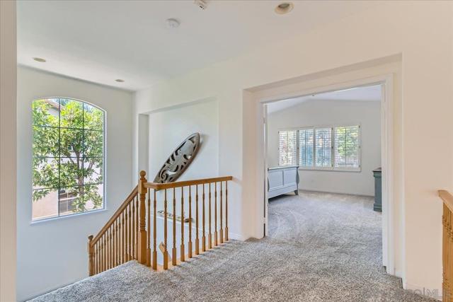 Image 21 of 34 For 1382 Sparrow Rd