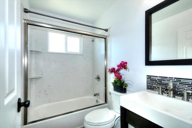 2241 Mann Avenue, Union City CA: https://media.crmls.org/mediaz/9daf55b2-7dab-4615-ab37-ef2bc71ffd87.jpg