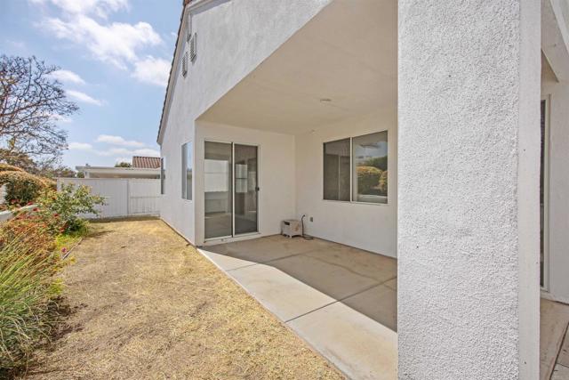6017 Piros Way, Oceanside CA: https://media.crmls.org/mediaz/9daf892e-9859-4382-98c3-ee8739b592f9.jpg