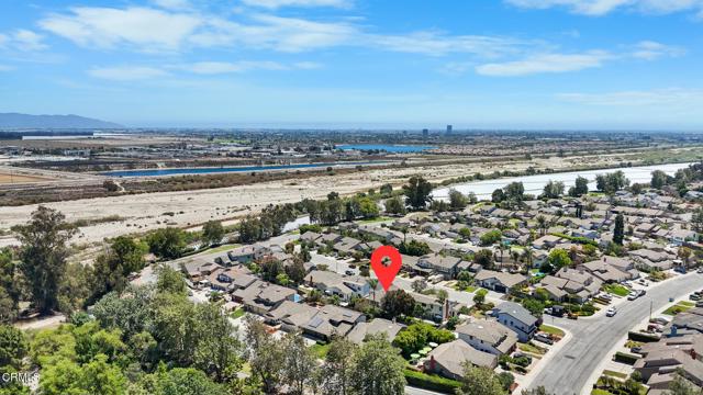 1684 San Joaquin Avenue, Ventura CA: https://media.crmls.org/mediaz/9db11e27-5069-4a1f-8744-b0130e788bea.jpg