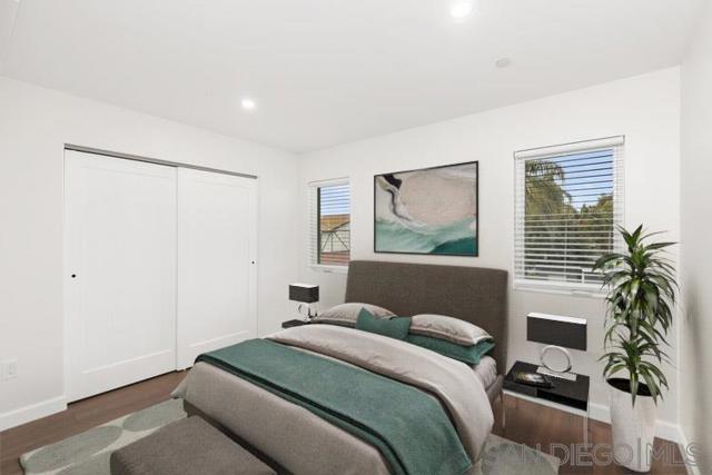 721 27 E 22nd St, National City CA: https://media.crmls.org/mediaz/9db1618f-62dc-442e-af1c-f91efbf19d87.jpg
