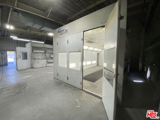  Commercial for Sale in North Hollywood, California
