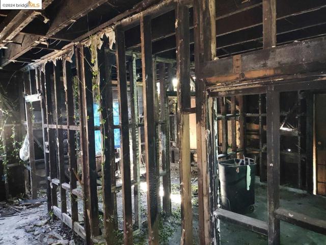 Image 16 of 20 For 5580 Fremont St