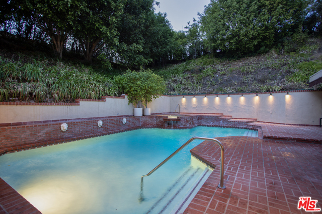 3 Bed Home for Sale in Los Angeles, California