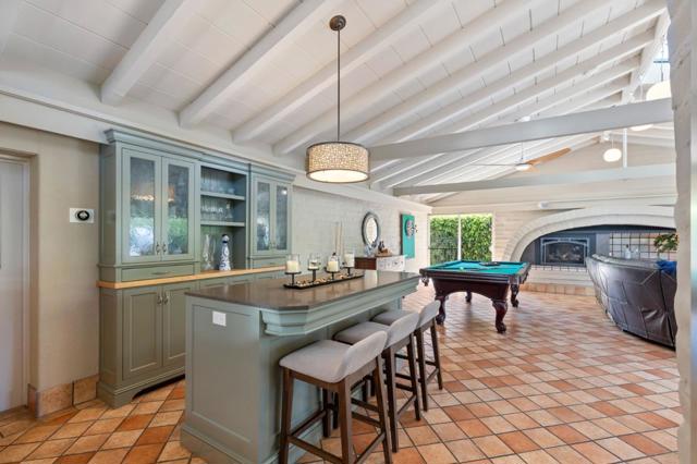 690 Torwood Lane, Los Altos CA: https://media.crmls.org/mediaz/9db3ac1e-ca9b-4843-81a4-da271559b028.jpg