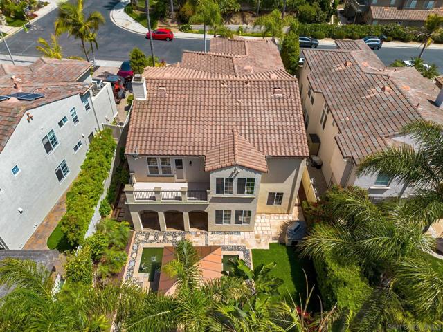 616 Marlin Ln, Carlsbad CA: https://media.crmls.org/mediaz/9db3dd4b-e0f6-45cb-9c67-e0c5fbc4fc0f.jpg
