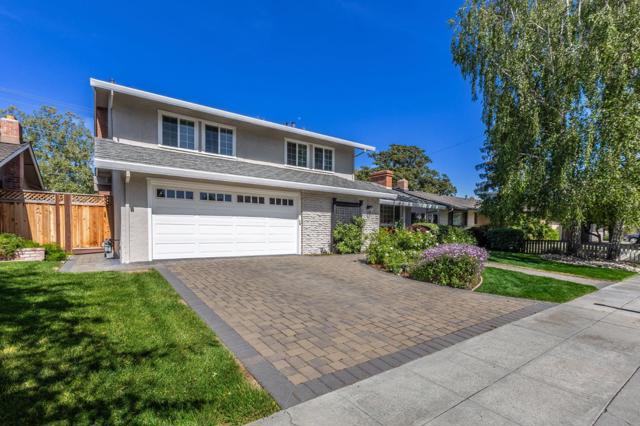 2550 Fairglen Drive, San Jose CA: https://media.crmls.org/mediaz/9db41a92-fb95-4f7d-a1bd-27b960de6870.jpg