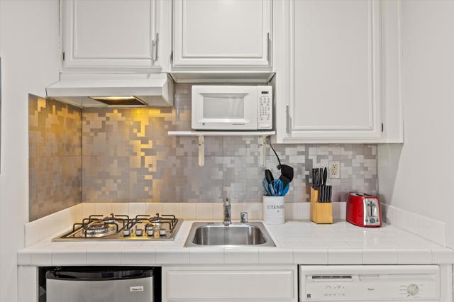 26696 Avenida Quintana, Cathedral City CA: https://media.crmls.org/mediaz/9db5419b-7b45-49f3-bd9c-df23306e3e4c.jpg