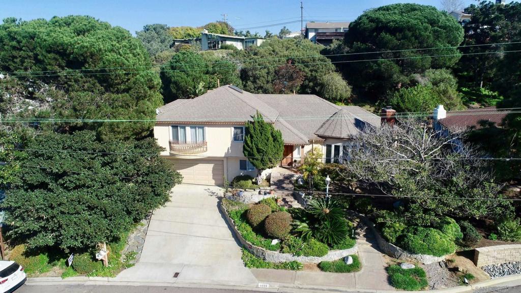 6089 Avenida Chamnez