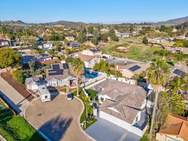 3647 Hazelhurst Place, Bonita CA: https://media.crmls.org/mediaz/9db63129-b49b-4648-961b-298d00be2ecf.jpg