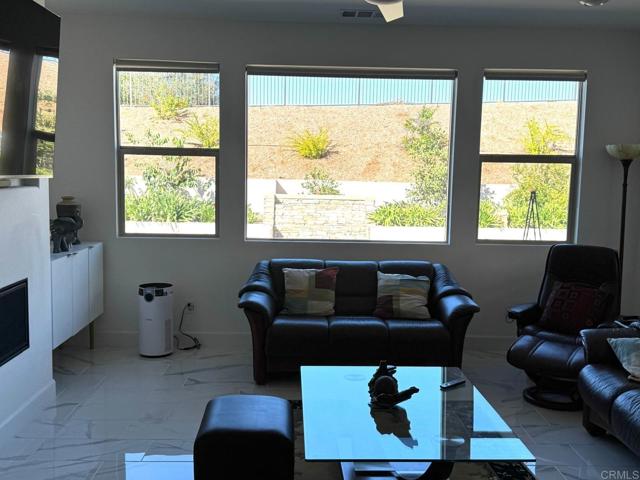 Detail Gallery Image 27 of 50 For 911 Lindbergh Dr, San Marcos,  CA 92069 - 4 Beds | 4/1 Baths