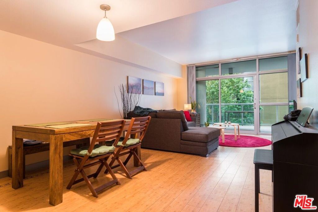 13700 Marina Pointe Drive #420