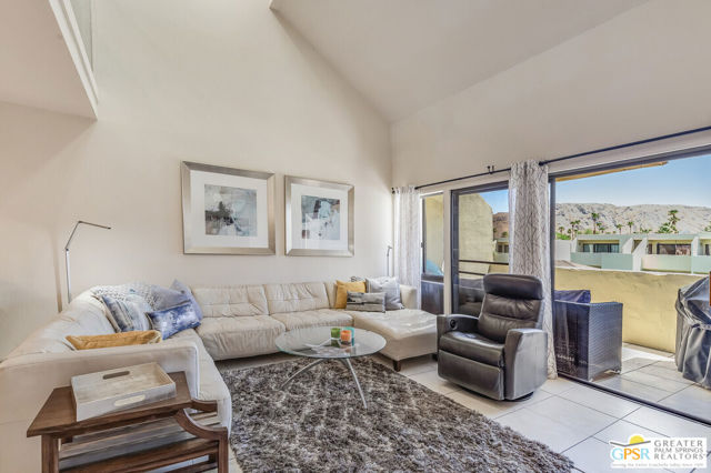 1655 E Palm Canyon Drive, Palm Springs CA: https://media.crmls.org/mediaz/9db6987d-07dc-43db-8db3-39d7eab143b1.jpg