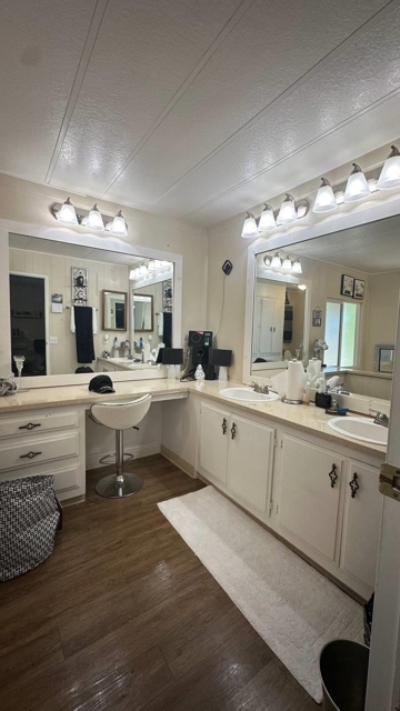 Image 20 of 22 For 367 Ravine Cir