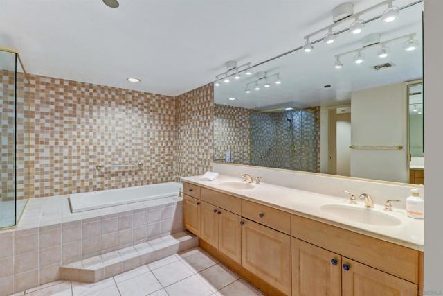 230 W Laurel Street, San Diego CA: https://media.crmls.org/mediaz/9db70e95-231a-4a3f-ae81-b90328bdeccc.jpg