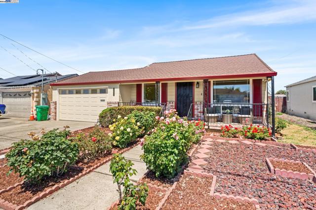 1457 Via El Monte, San Lorenzo CA: https://media.crmls.org/mediaz/9db7a7c4-03da-4c85-843b-7d9f1561bc4a.jpg
