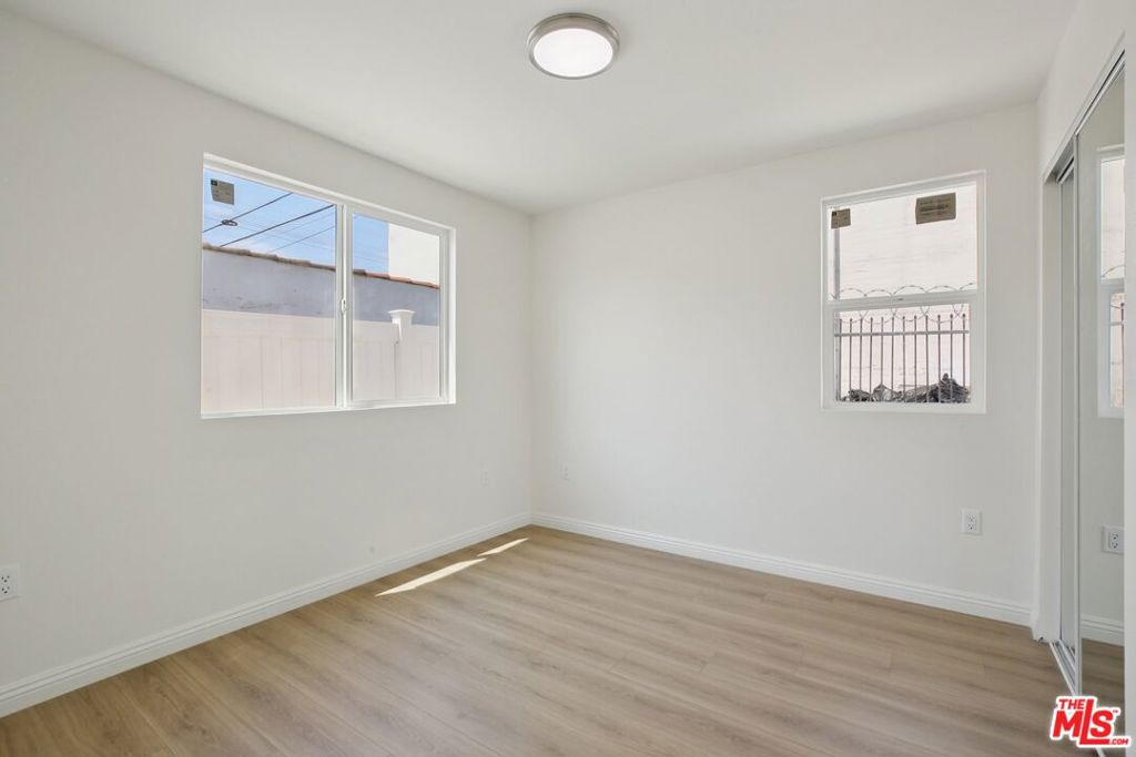 MLS #25567415 img 24