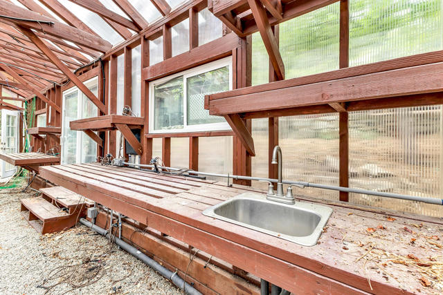 53200 Forest Lake Drive, Idyllwild CA: https://media.crmls.org/mediaz/9db807c1-c1d1-45a5-b97f-6e4115c915a5.jpg