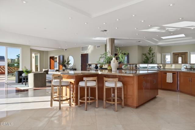 Detail Gallery Image 17 of 43 For 436 Poli St #501,  Ventura,  CA 93001 - 2 Beds | 2/1 Baths