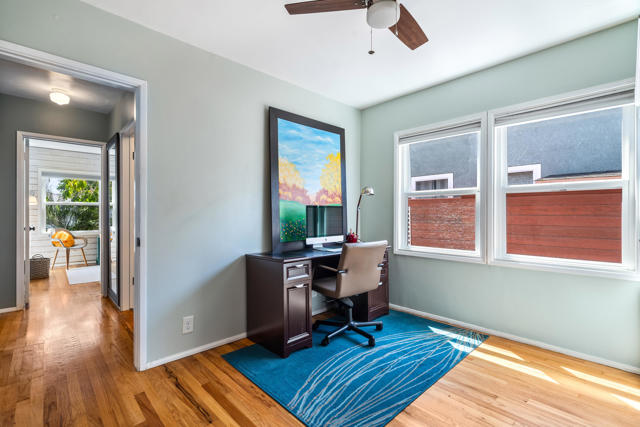 5523 Graywood Avenue, Lakewood CA: https://media.crmls.org/mediaz/9dbb35b3-4c73-4844-97b9-3fe0f3ddb540.jpg