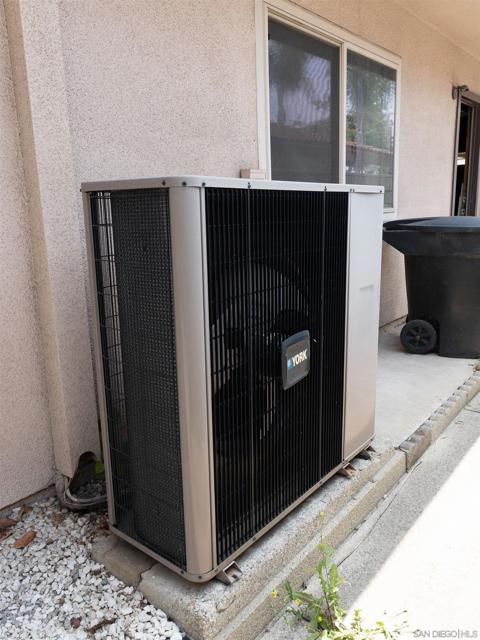 2117 E Cameron Ave, West Covina CA: https://media.crmls.org/mediaz/9dbbfab5-1b0d-4fc8-bcc1-6cdd194bd094.jpg