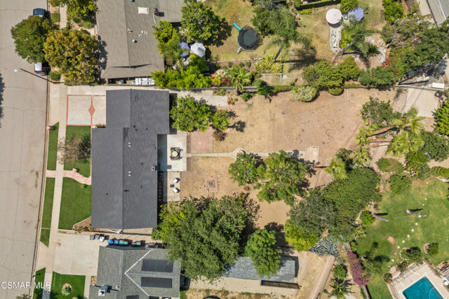 3167 Waco Avenue, Simi Valley CA: https://media.crmls.org/mediaz/9dbd73e6-5ae8-4e4d-9106-ab3765d5df20.jpg