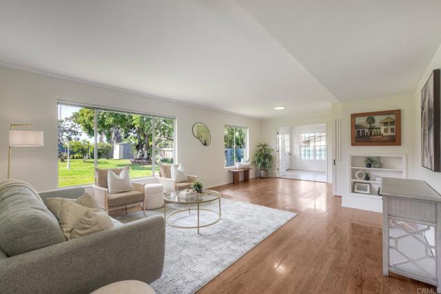 1639 Tamarack Avenue, Carlsbad CA: https://media.crmls.org/mediaz/9dbe6687-1e2f-4707-ac2c-4dd7b8174746.jpg