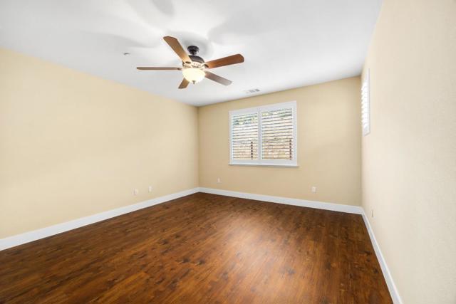 9881 Rancho Hills Drive, Gilroy CA: https://media.crmls.org/mediaz/9dbe6b93-8237-4ffa-810e-e2cc7ceabed8.jpg