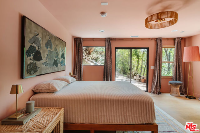 12220 Benmore Terrace, Los Angeles CA: https://media.crmls.org/mediaz/9dbfd664-f950-44da-8fa7-d7cf36ee8627.jpg