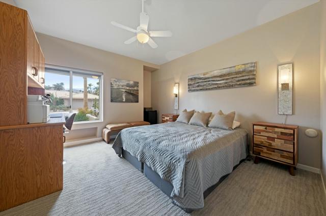 73112 Bel Air, Palm Desert CA: https://media.crmls.org/mediaz/9dbfe97e-f18f-4fd9-bec2-e5b45ec56385.jpg