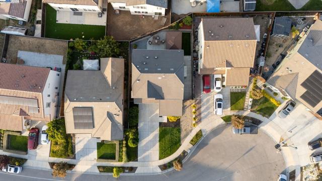 1109 Marsala Cir, Salinas CA: https://media.crmls.org/mediaz/9dc0f56f-3d7b-4047-be4a-cab11c9b0372.jpg