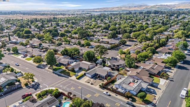 394 Encino, Livermore CA: https://media.crmls.org/mediaz/9dc1d2bb-5d5a-45c0-a8d0-1346759b2c43.jpg