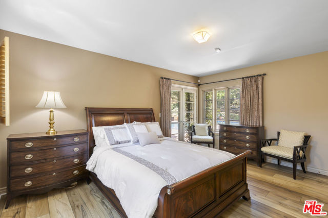 3265 Mandeville Canyon Road, Los Angeles CA: https://media.crmls.org/mediaz/9dc3379d-7197-496b-b523-b3a8bd05c8f8.jpg