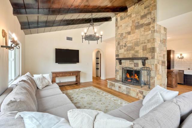 Detail Gallery Image 27 of 49 For 1007 Eolus Ave, Encinitas,  CA 92024 - 7 Beds | 5 Baths