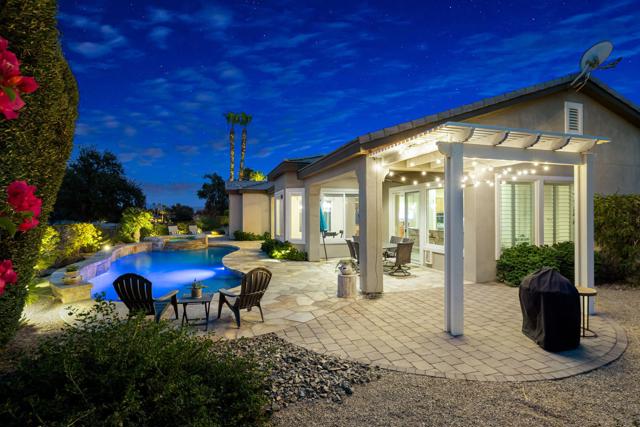 81196 Victoria Lane, La Quinta CA: https://media.crmls.org/mediaz/9dc3c006-7c21-4700-8f95-d2eafe590dad.jpg