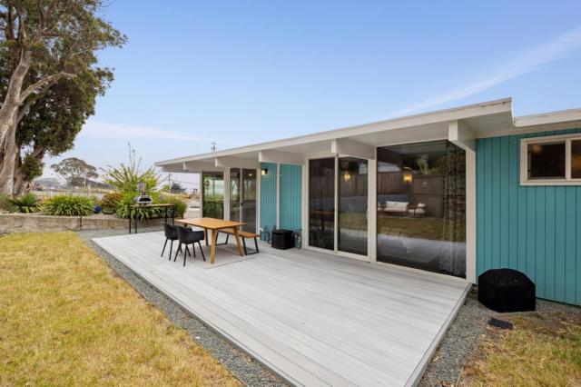 990 Avenue Alhambra, Half Moon Bay CA: https://media.crmls.org/mediaz/9dc41bb5-fd80-4f17-a985-df15ada783cb.jpg