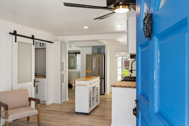 136 Los Angeles Avenue, Oxnard CA: https://media.crmls.org/mediaz/9dc53c9d-33bc-4bdd-84e6-69ee189bf425.jpg