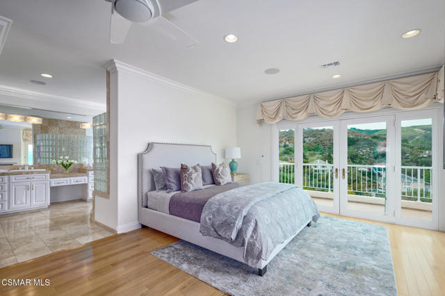 7111 Los Coyotes Place, Camarillo CA: https://media.crmls.org/mediaz/9dc564cd-24b9-4ecb-9c40-e156b5a1e25b.jpg