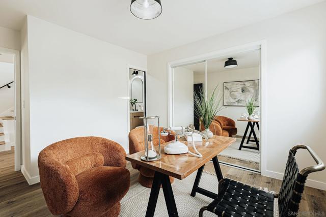 3624 Governor Dr, San Diego CA: https://media.crmls.org/mediaz/9dc667bb-0bca-4bf3-9b31-3f800f2a5fd5.jpg