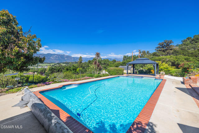 1585 Loma Drive, Ojai CA: https://media.crmls.org/mediaz/9dc682df-451f-48e4-8984-2dc42b0632f3.jpg